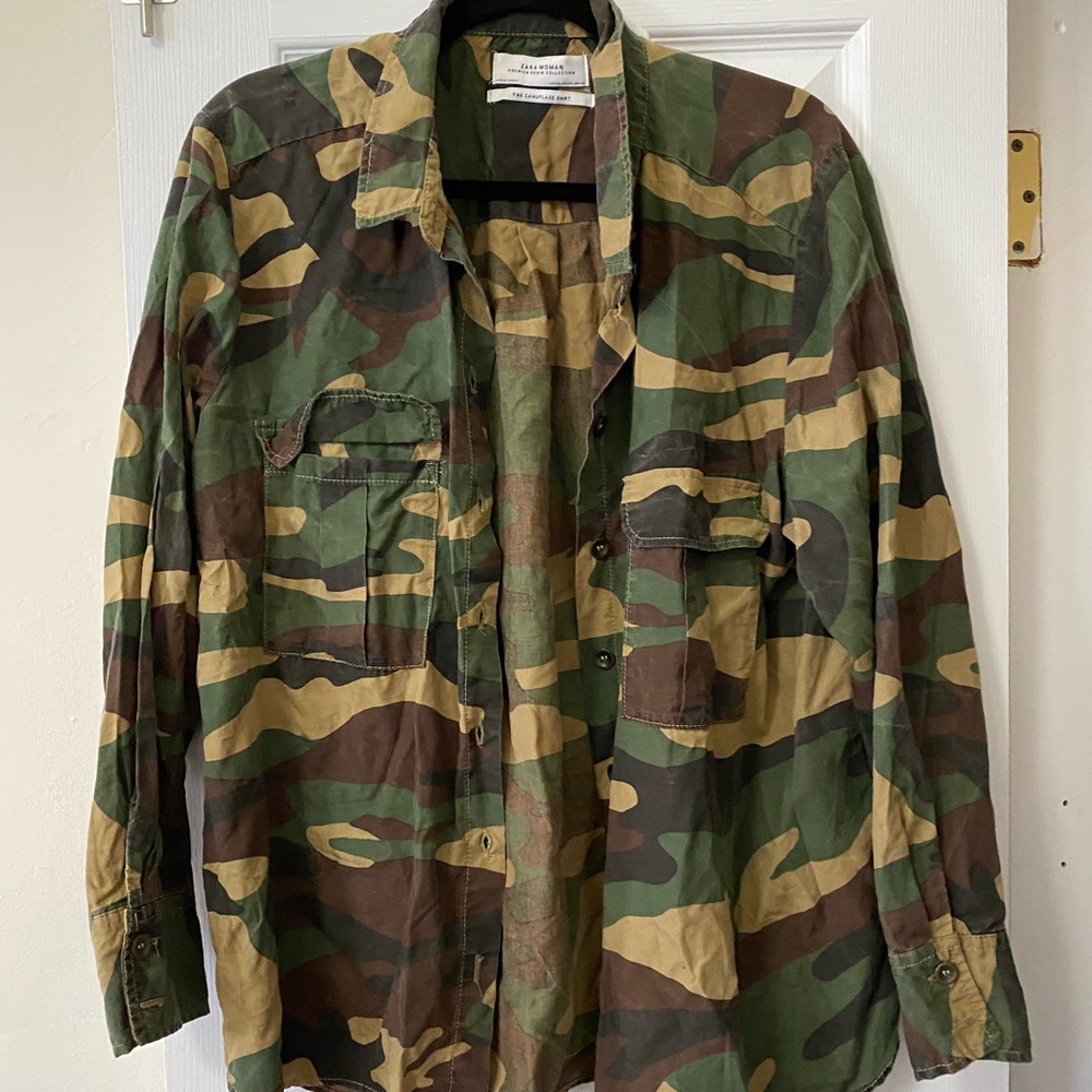Zara button down camo shirt